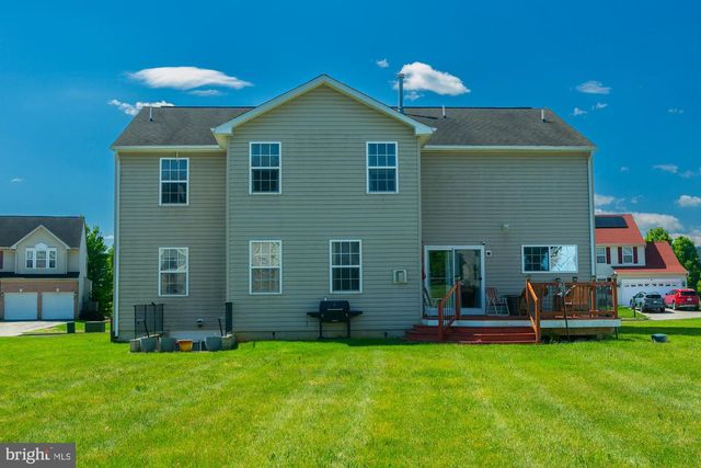 109 SEURAT LN, Martinsburg, WV 25403