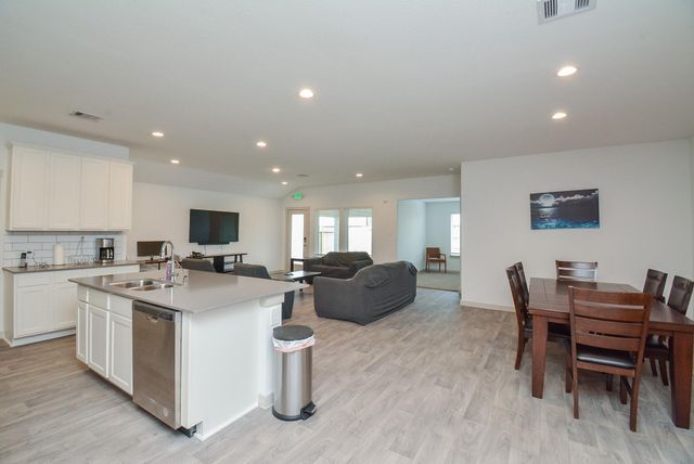 7326 Marina Heights Way, Rosenberg, TX 77469