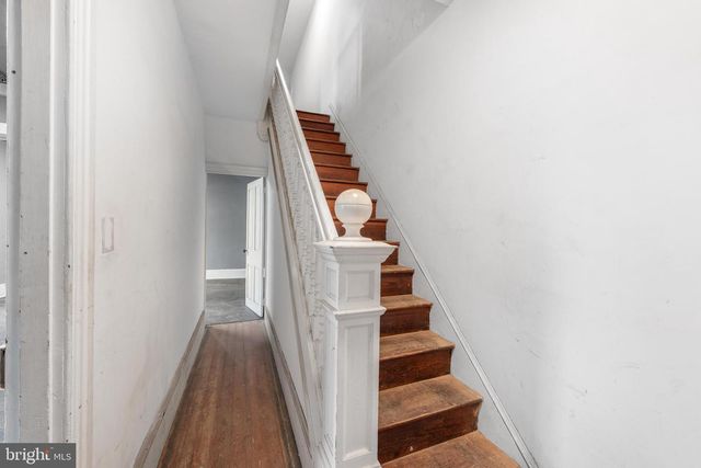 33 W 2ND ST, Lansdale, PA 19446
