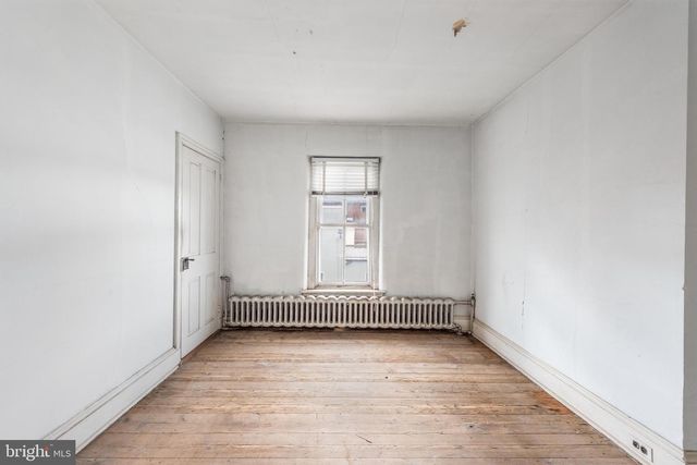 33 W 2ND ST, Lansdale, PA 19446