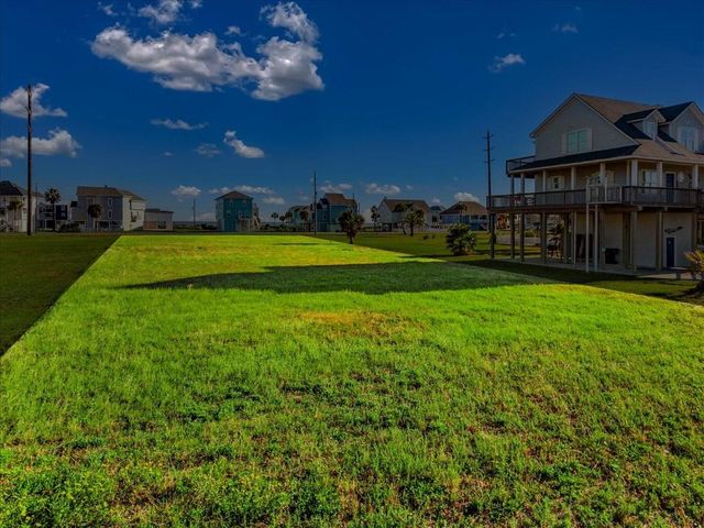 18703 Shaman Drive, Galveston, TX 77554