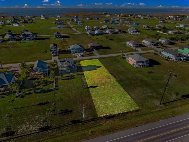 18703 Shaman Drive, Galveston, TX 77554