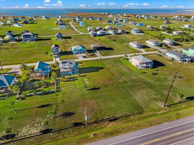 18703 Shaman Drive, Galveston, TX 77554