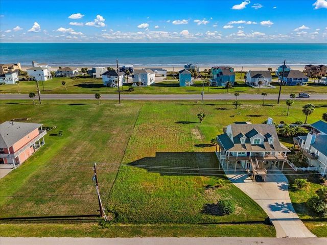 18703 Shaman Drive, Galveston, TX 77554