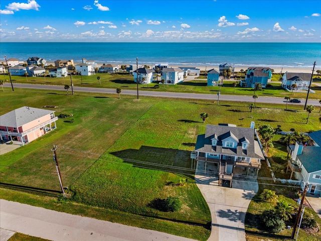 18703 Shaman Drive, Galveston, TX 77554