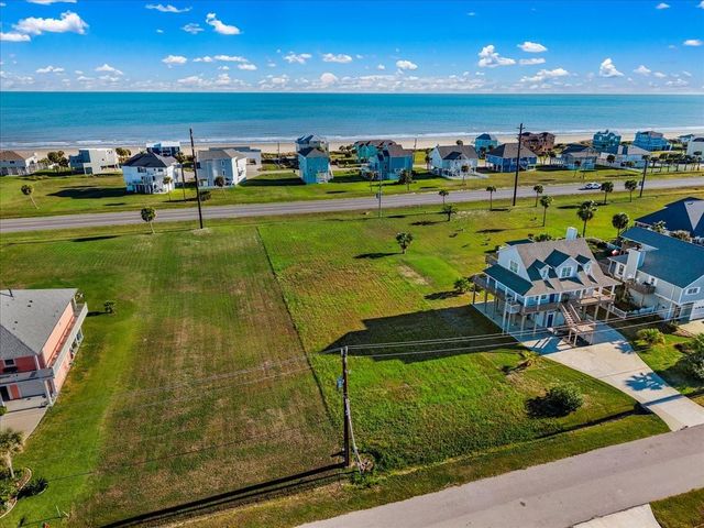 18703 Shaman Drive, Galveston, TX 77554