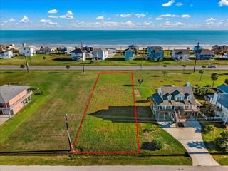 18703 Shaman Drive, Galveston, TX 77554