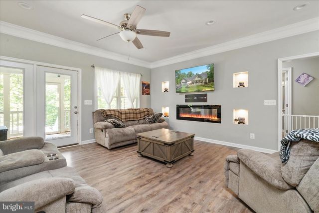 160 CAMP DAVID CT, Linden, VA 22642
