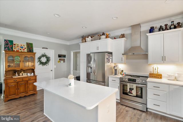 160 CAMP DAVID CT, Linden, VA 22642