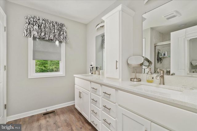 160 CAMP DAVID CT, Linden, VA 22642