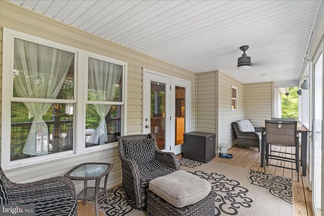 160 CAMP DAVID CT, Linden, VA 22642