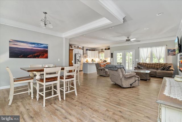 160 CAMP DAVID CT, Linden, VA 22642
