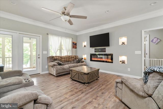 160 CAMP DAVID CT, Linden, VA 22642