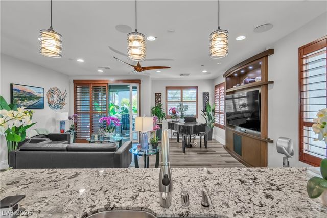 9050 West Tropicana Avenue 1102, Las Vegas, NV 89147