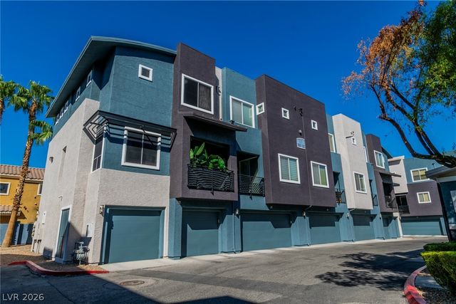 9050 West Tropicana Avenue 1102, Las Vegas, NV 89147