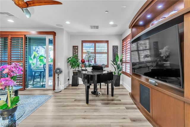 9050 West Tropicana Avenue 1102, Las Vegas, NV 89147