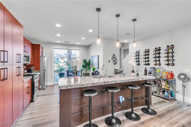 9050 West Tropicana Avenue 1102, Las Vegas, NV 89147