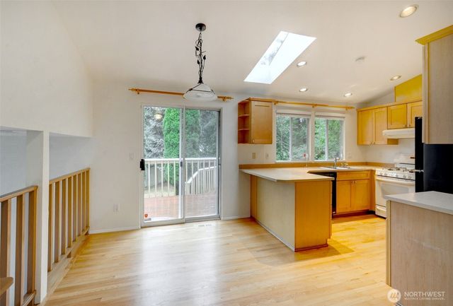 532 198th Street SE, Bothell, WA 98012