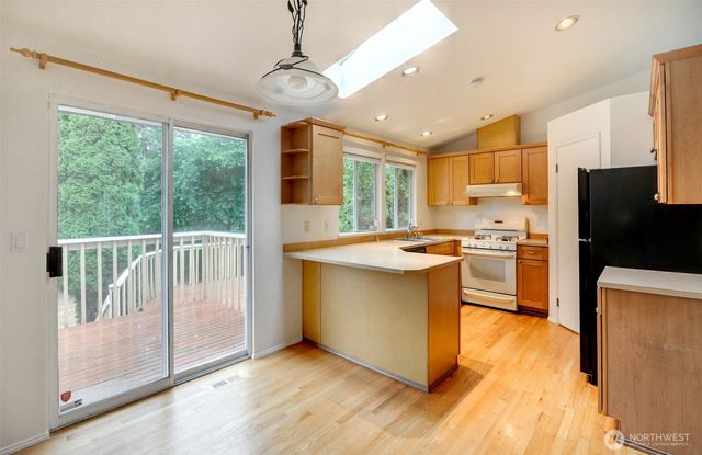 532 198th Street SE, Bothell, WA 98012