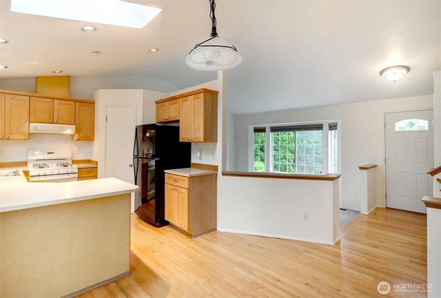 532 198th Street SE, Bothell, WA 98012