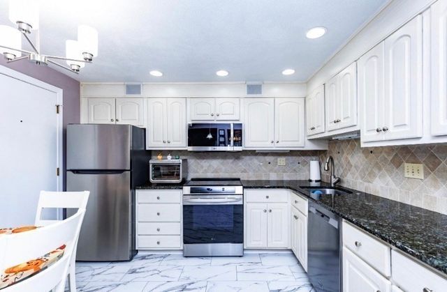 120 Parker St 22, Acton, MA 01720