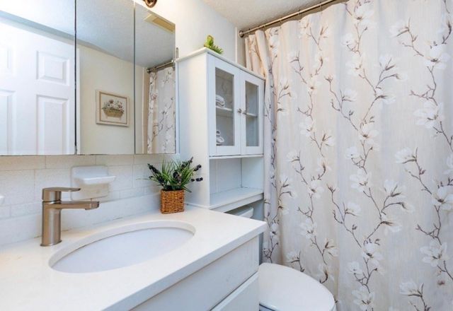 120 Parker St 22, Acton, MA 01720