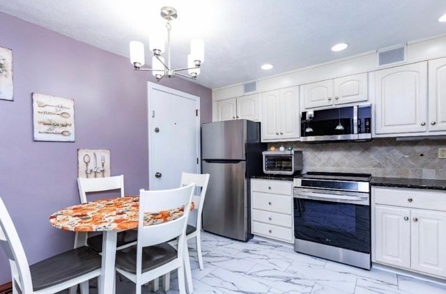 120 Parker St 22, Acton, MA 01720