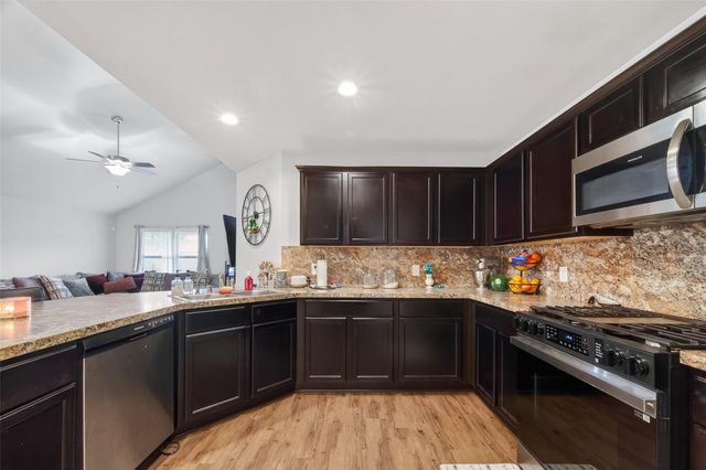 1042 Rancho Grande Drive, Channelview, TX 77530