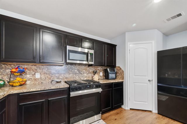 1042 Rancho Grande Drive, Channelview, TX 77530
