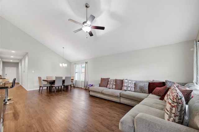 1042 Rancho Grande Drive, Channelview, TX 77530