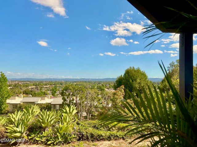 15652 Hillview Lane 17, Granada Hills, CA 91344