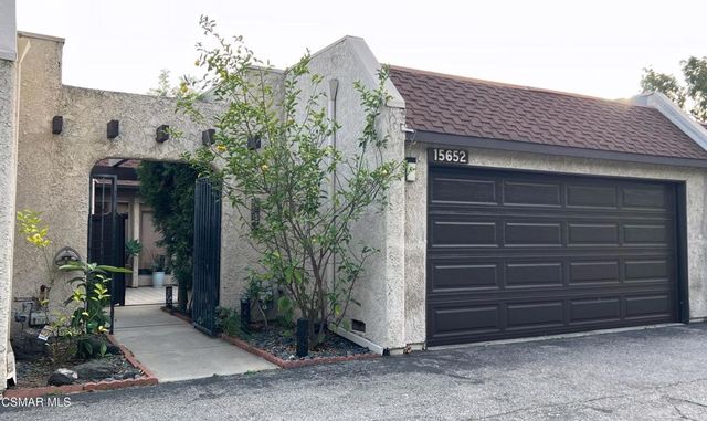 15652 Hillview Lane 17, Granada Hills, CA 91344