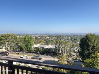 15652 Hillview Lane 17, Granada Hills, CA 91344