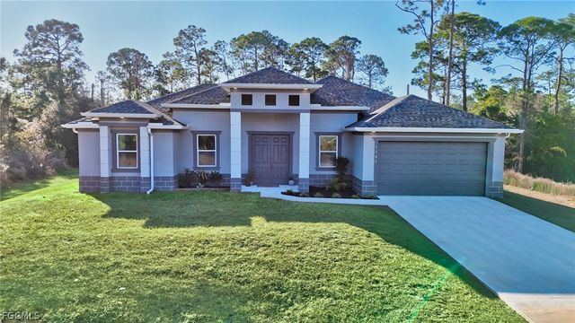 1207 Sheldon AVE, Lehigh Acres, FL 33972