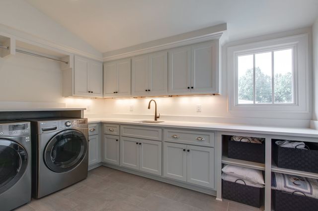 204 Elmington Ave, Nashville, TN 37205