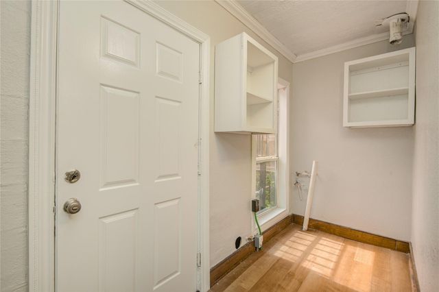 911 Wooding Street, Houston, TX 77011