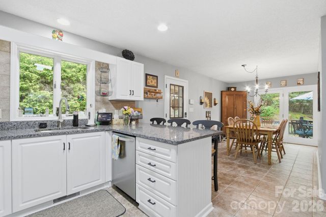 648 Cool Woods Drive, Boone, NC 28607