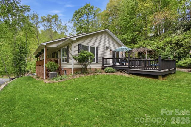 648 Cool Woods Drive, Boone, NC 28607