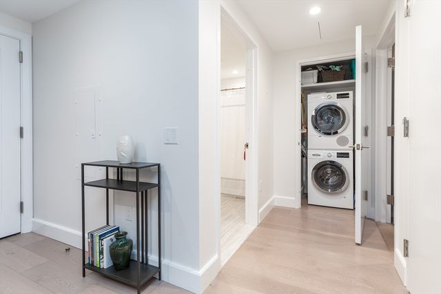 100 Lovejoy Wharf 5N, Boston, MA 02205