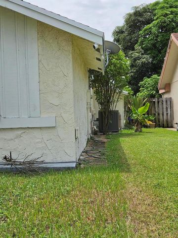 7520 SW 6TH Court SW, North Lauderdale, FL 33068