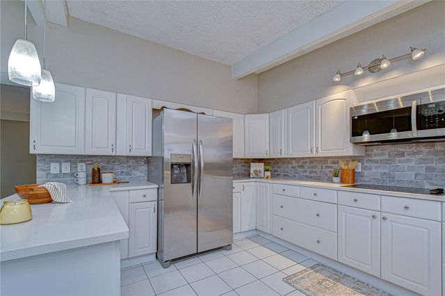 1901 OXFORD STREET N, St Petersburg, FL 33710