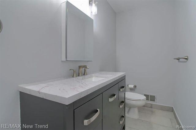 2191 Pleasant Drive, Commerce Twp, MI 48390