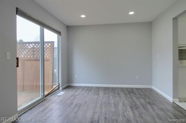 2191 Pleasant Drive, Commerce Twp, MI 48390