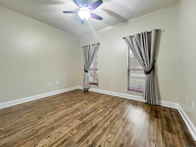 25949 Orleans Ave, Denham Springs, LA 70726