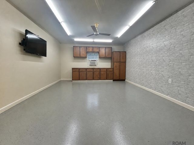 25949 Orleans Ave, Denham Springs, LA 70726