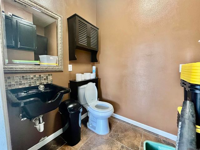 25949 Orleans Ave, Denham Springs, LA 70726