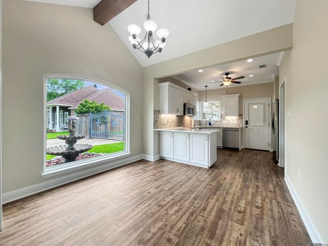 25949 Orleans Ave, Denham Springs, LA 70726