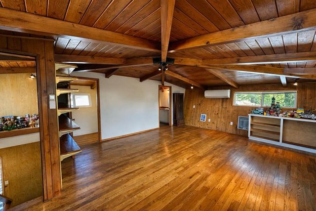 1305 NE Roseana Drive, Grants Pass, OR 97526