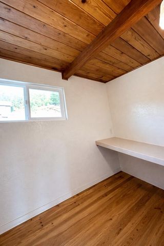 1305 NE Roseana Drive, Grants Pass, OR 97526