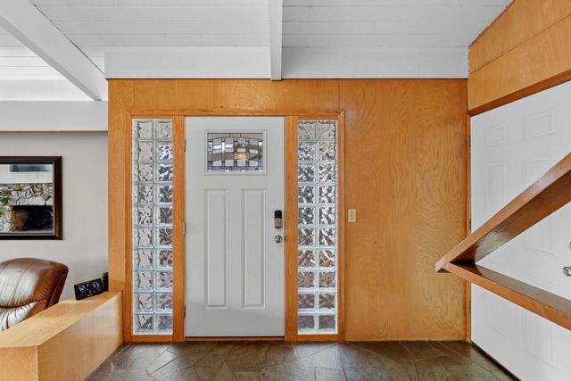 1305 NE Roseana Drive, Grants Pass, OR 97526